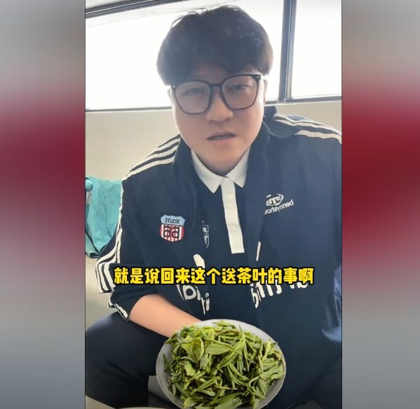 趙鵬：不太清楚賈秀全要球員買茶葉的段子，但這在現(xiàn)實(shí)中也正常