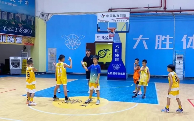 廣東河源體彩少兒籃球培訓(xùn)班：結(jié)營(yíng)不散場(chǎng)，夢(mèng)想正啟航