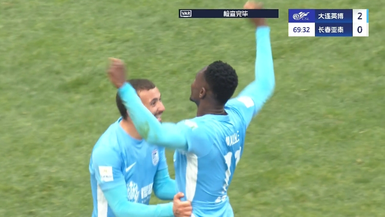 馬萊萊大連處子球！呂焯毅助攻馬萊萊破門，大連英博2-0亞泰