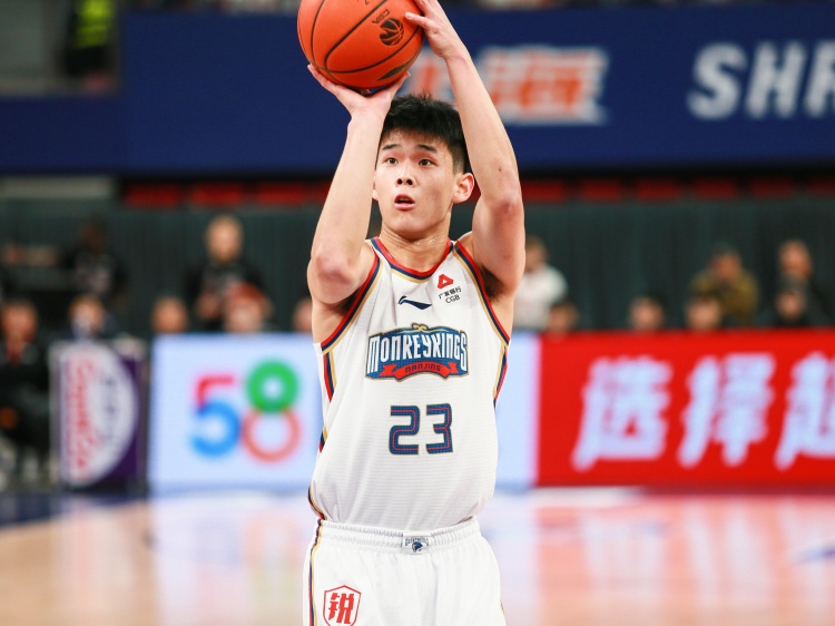 攻擊欲望很強！林葳半場出手14次拿下14分1板1助2斷