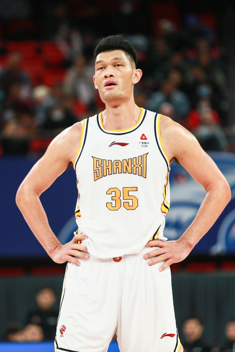 手感不佳！葛昭寶全場8投1中得到2分2籃板2助攻