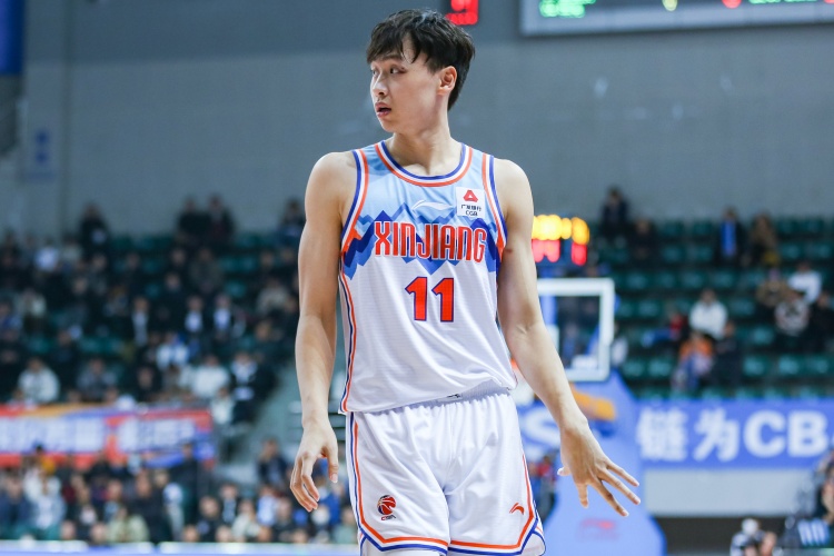 中規(guī)中矩！齊麟8中4拿到15分6籃板 有4失誤&正負(fù)值-10
