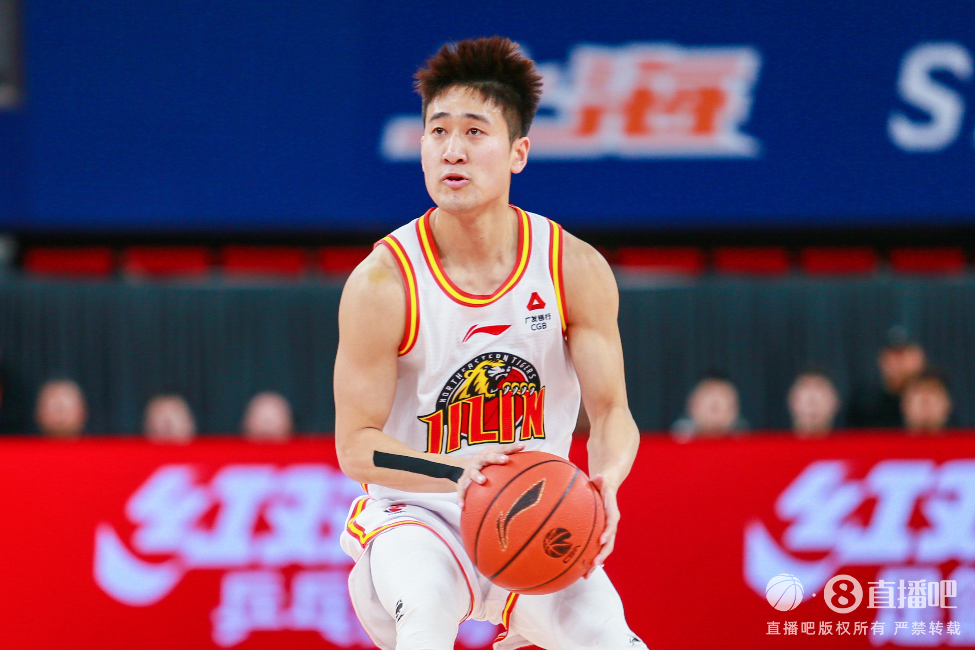 效率不高！姜偉澤13中5拿到14分 三分9中2