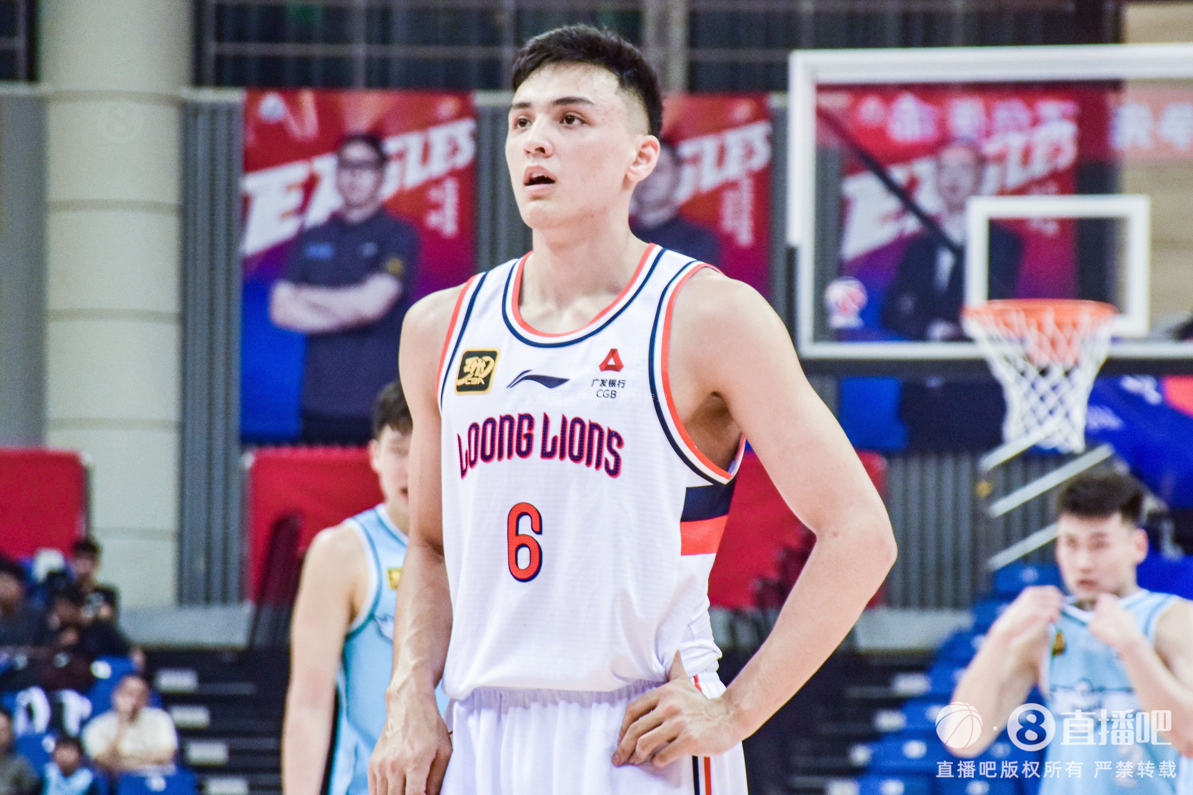 精準打擊！于米提半場5中5拿到13分 三分3中3