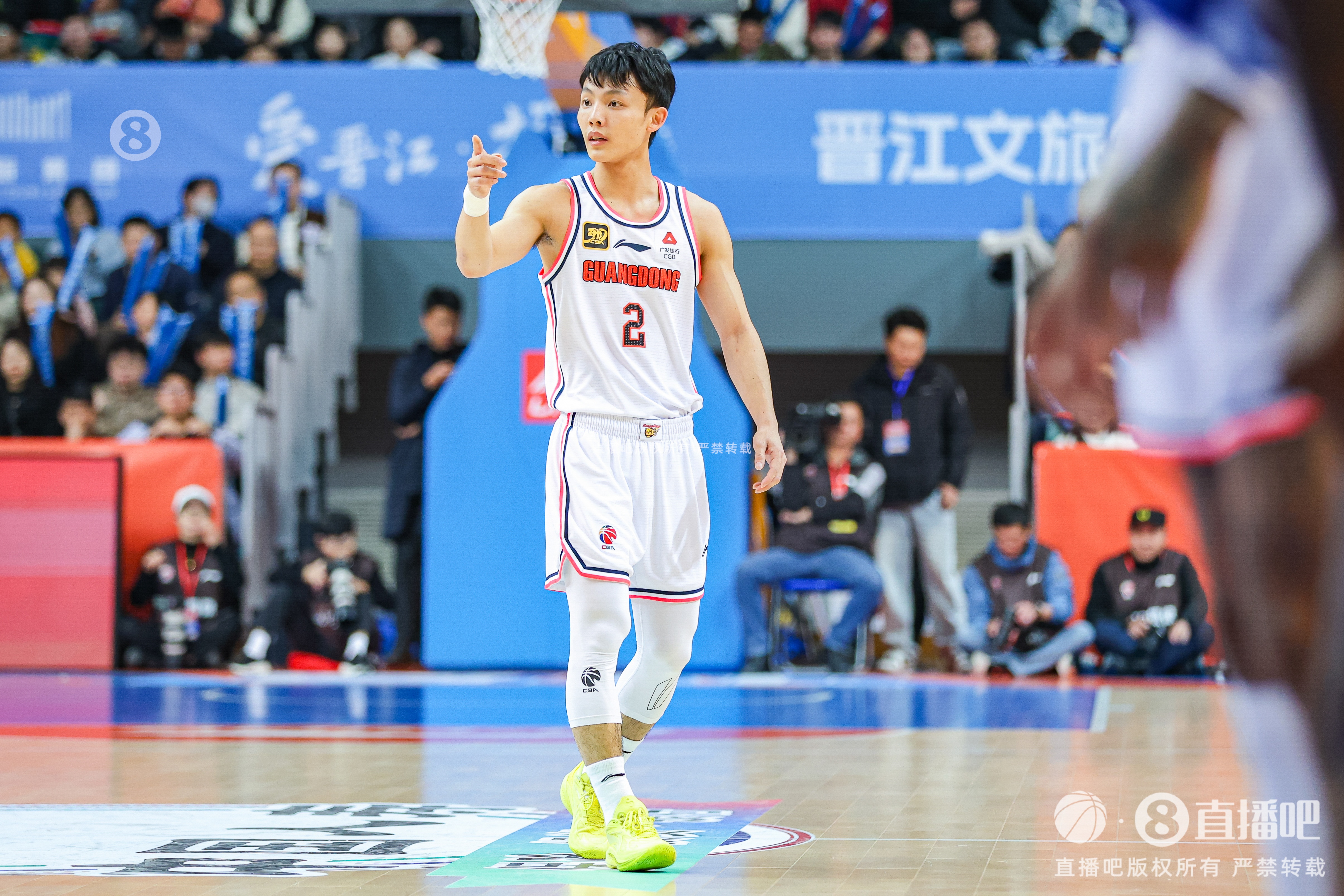 徐杰：身高不是打籃球的唯一標(biāo)準(zhǔn) 努力、勤奮、自律也是天賦