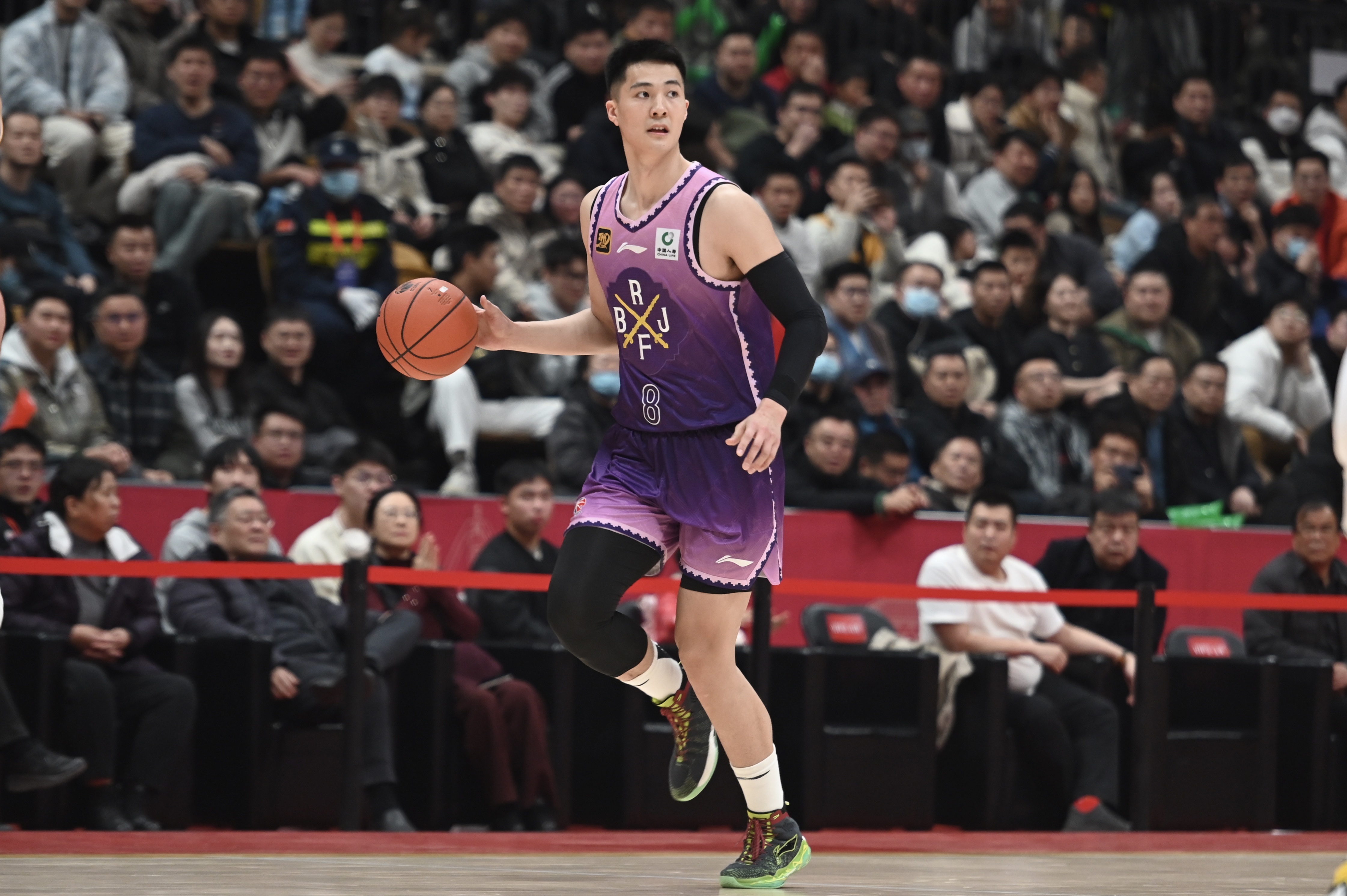 打得不錯！朱松瑋半場6中3&三分2中1拿7分&搶下7個籃板